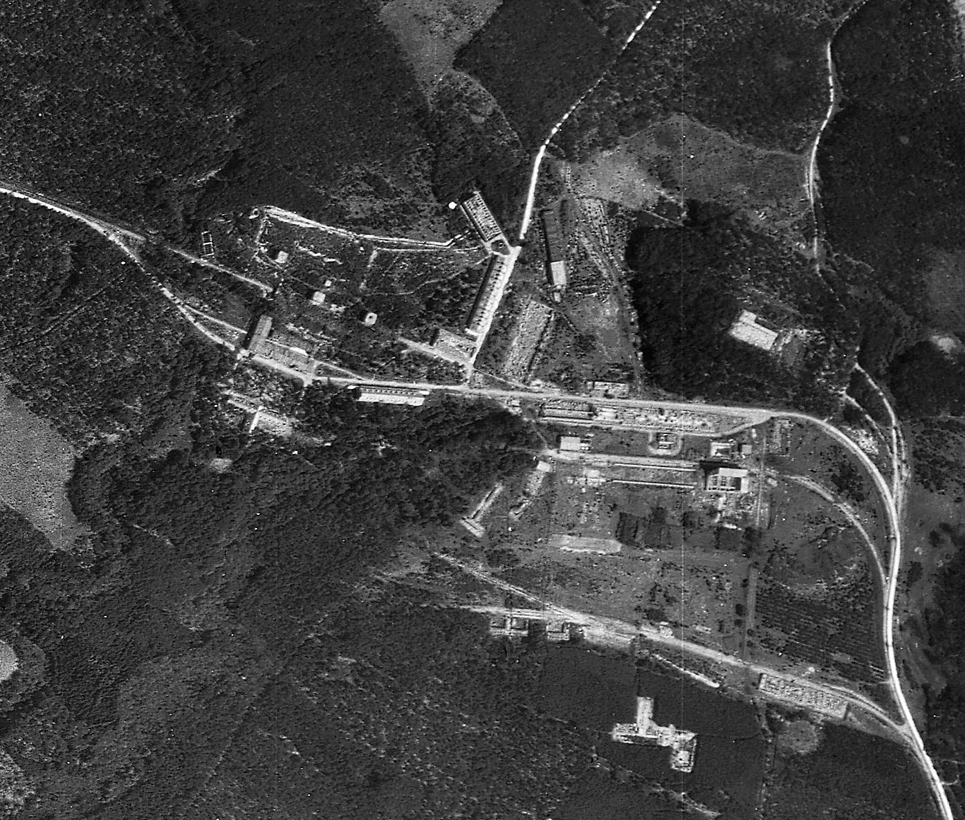 Luftbild Baustelle 1943.jpg