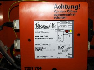 Robertshaw-HS780-40NL-206B-elektronischer-Gasfeuerungsautomat.jpg